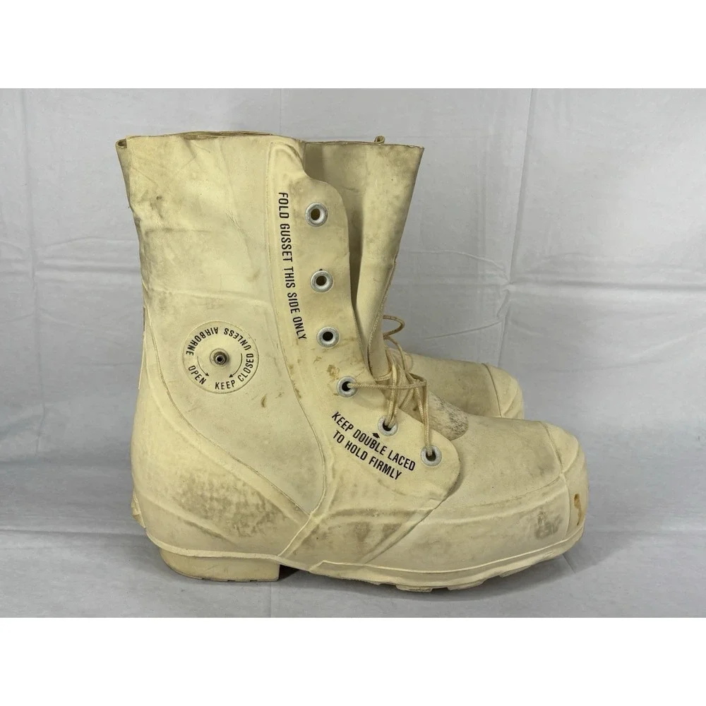 US Military DLA 100-82-C-4041 Mens Off White Bunny Boots Cold Weather 9R Mickey